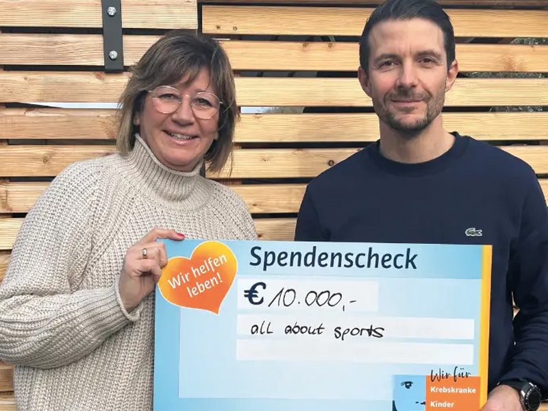 Spendenscheck-Übergabe über 10.000 Euro an den Verein Krebskranke Kinder Mainz