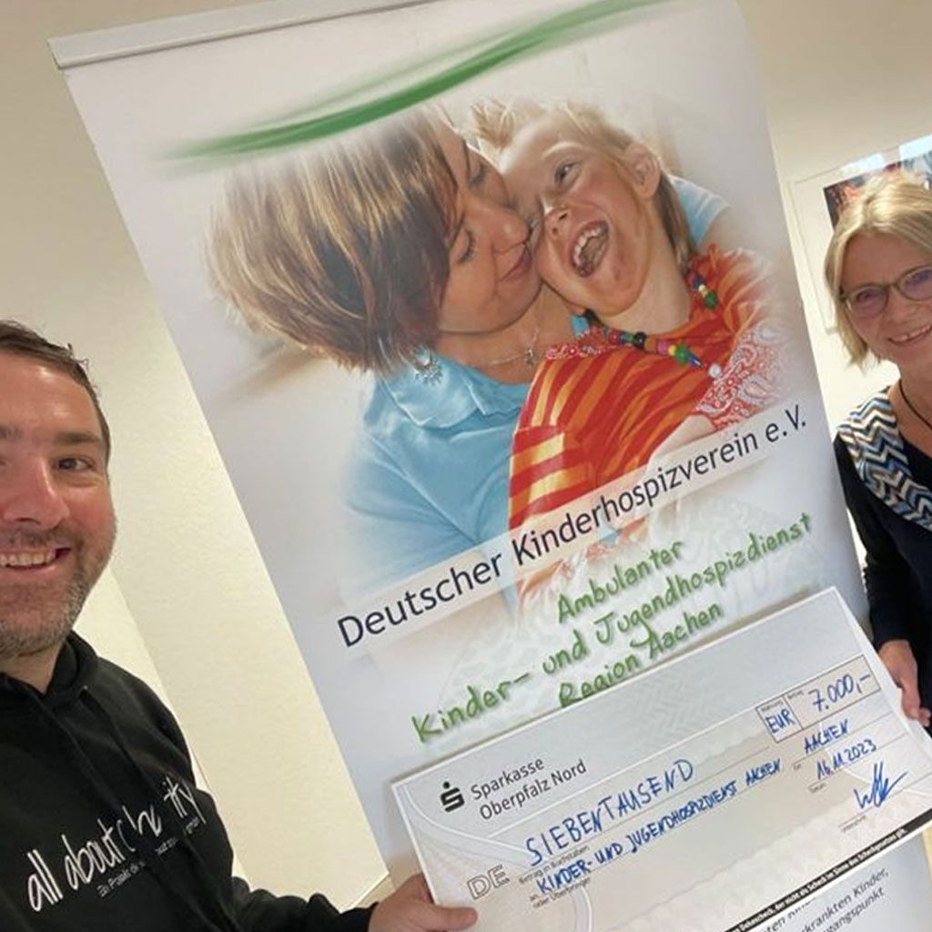 Scheckübergabe an den ambulanten Kinder- und Jugendhospizdienst Region Aachen