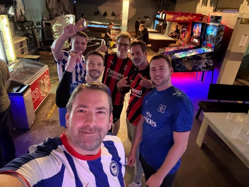 Das Team von all about sports bei der Weihnachtsfeier